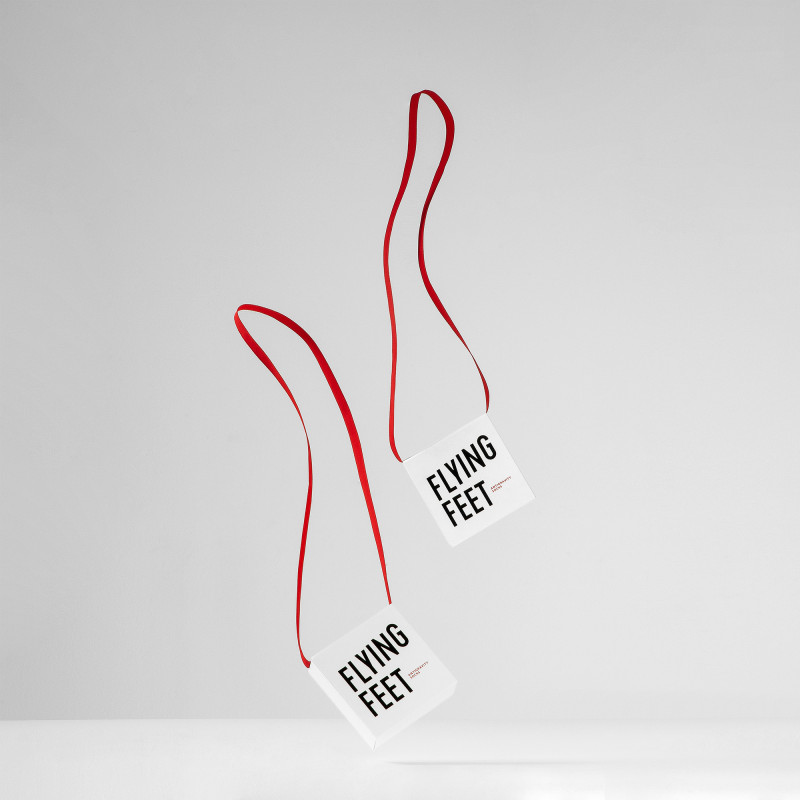 Տուփ FLYING FEET